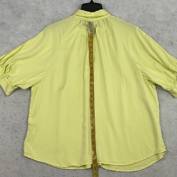 Chicos Top Womens 3 US 16/18 Butter Yellow Button Up Collared Slit Short Sleeve - Picture 5 of 12